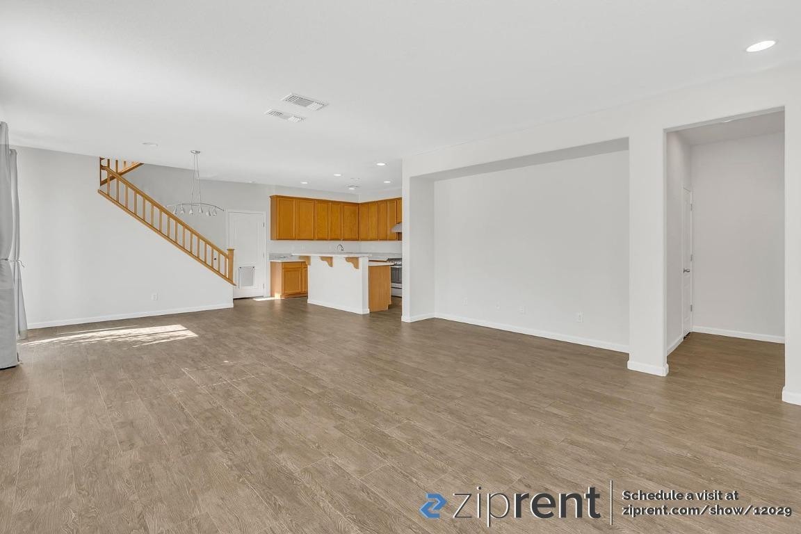 3207 Paumanok Way - Photo 3 of 20