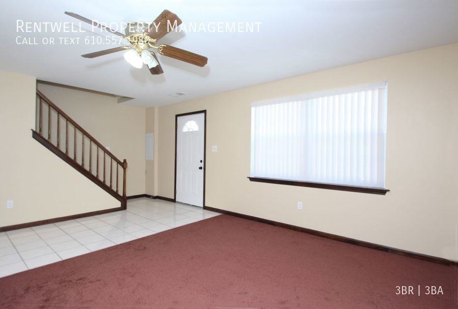 2240 Amosland Rd - Photo 3 of 18