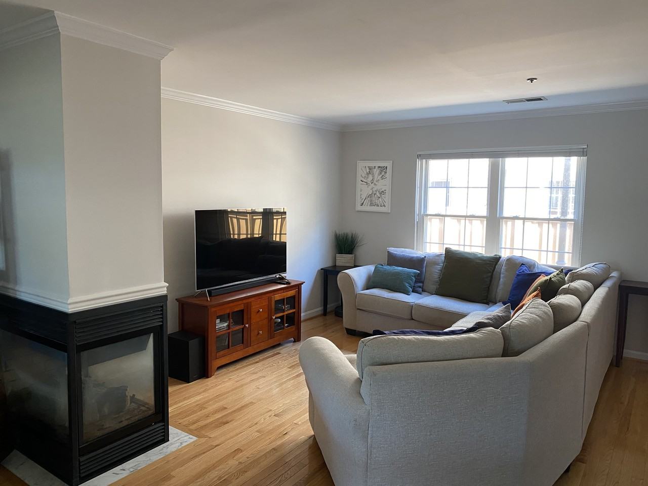 3042 S Glebe Rd #3042 - Photo 2 of 13