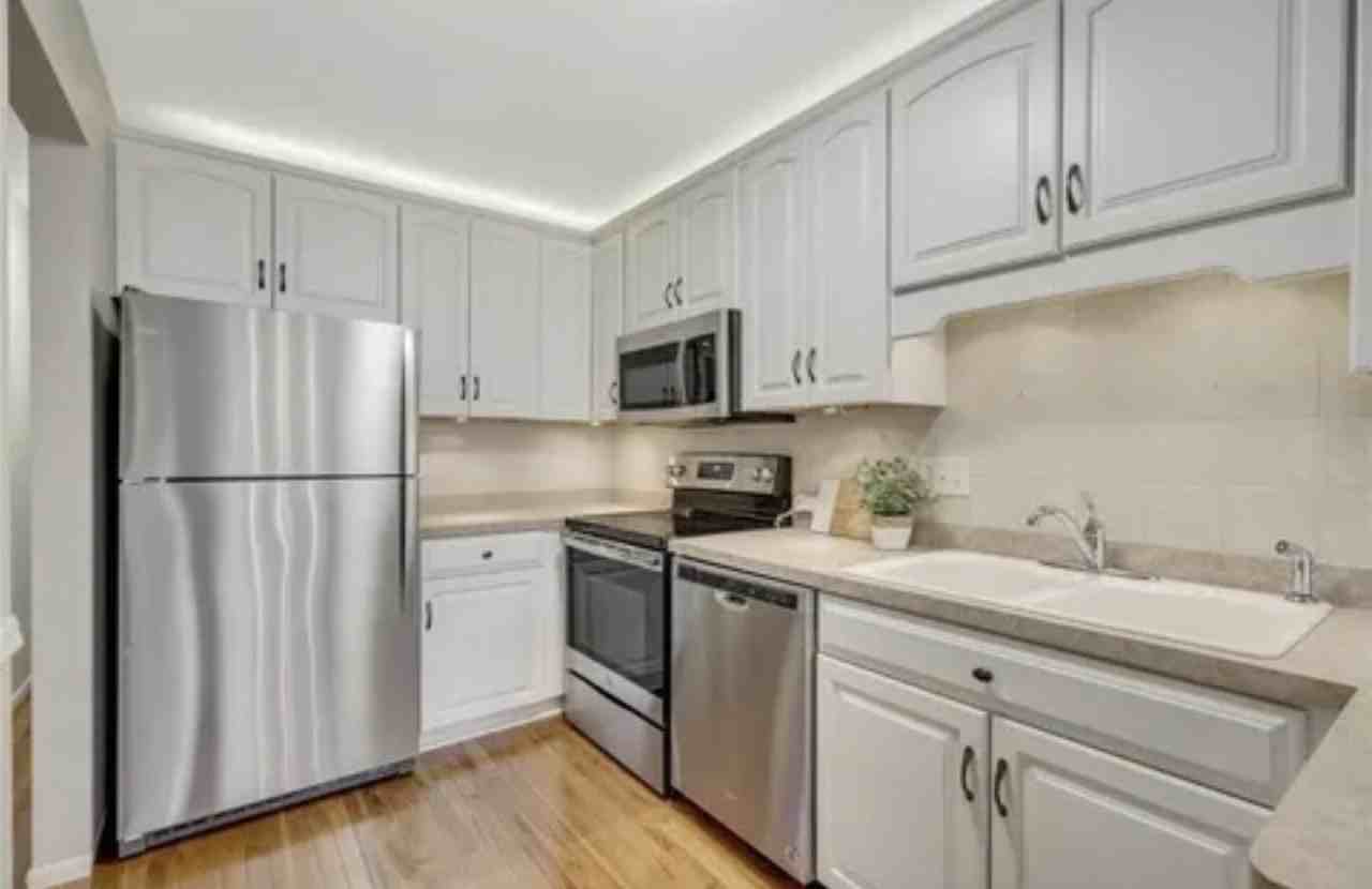 10704 Yukon Ave S #NA - Photo 2 of 6