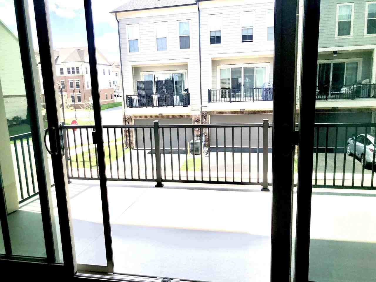 20692 Glenmont Ter #20692 - Photo 2 of 6