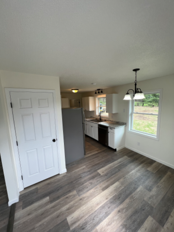 678 Wood Drive Ext - Photo 2 of 20