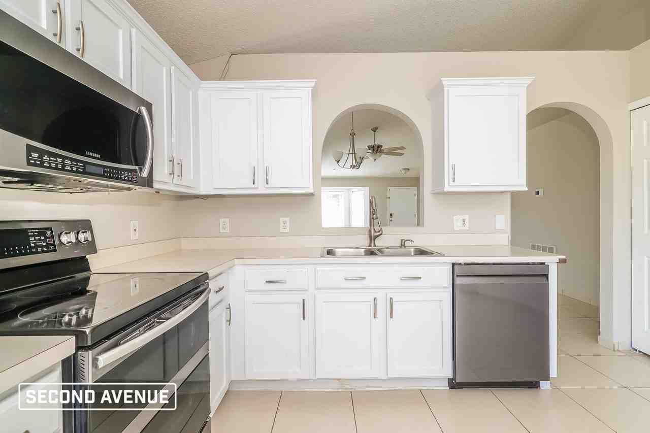 2926 Noah Cir - Photo 4 of 22