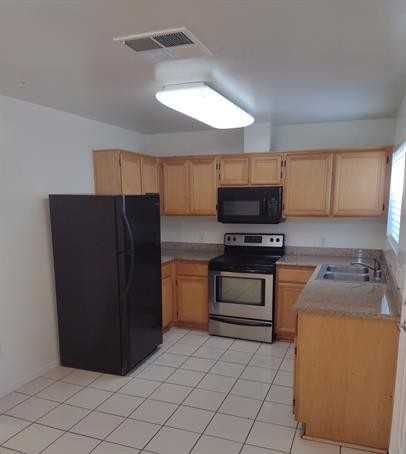 Pacheco Townhomes - Photo 3 of 18