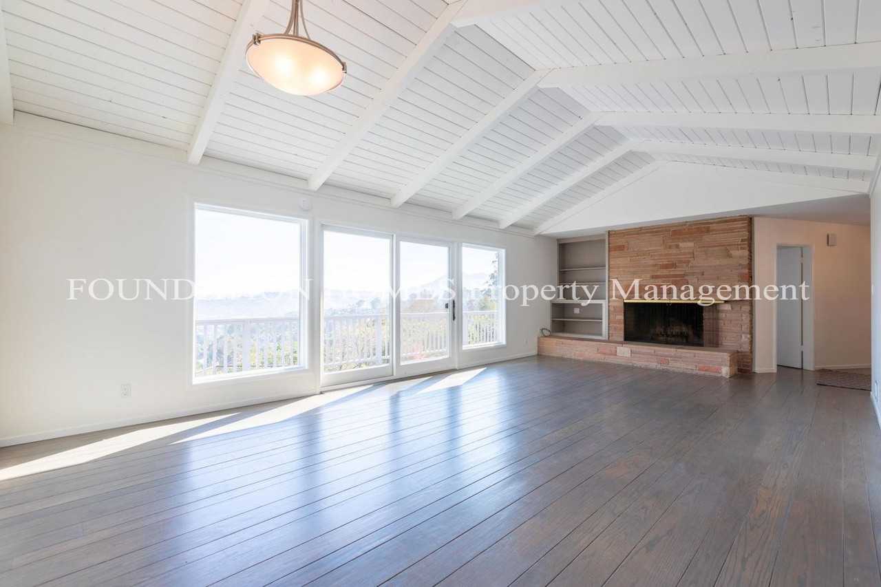 345 Highland Ave - Photo 2 of 23