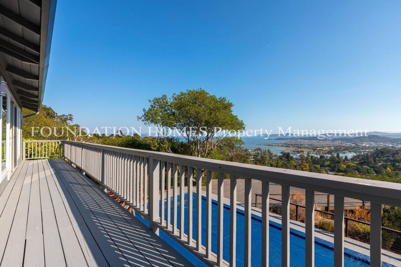 345 Highland Ave - Photo 3 of 23