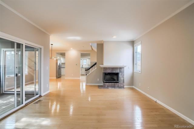 217 Jackson St - Photo 3 of 37