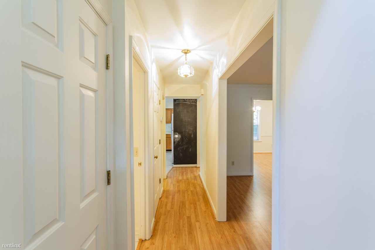 3153 Crossfield Ln - Photo 3 of 37