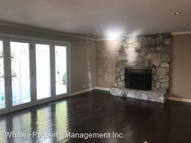 238 Hillview Ave - Photo 3 of 30