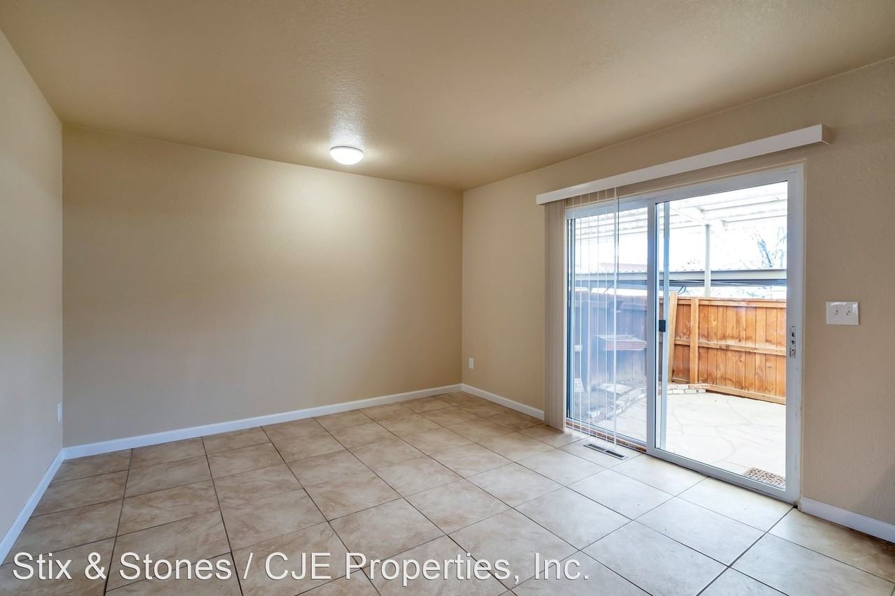4042 S Yosemite St - Photo 3 of 16