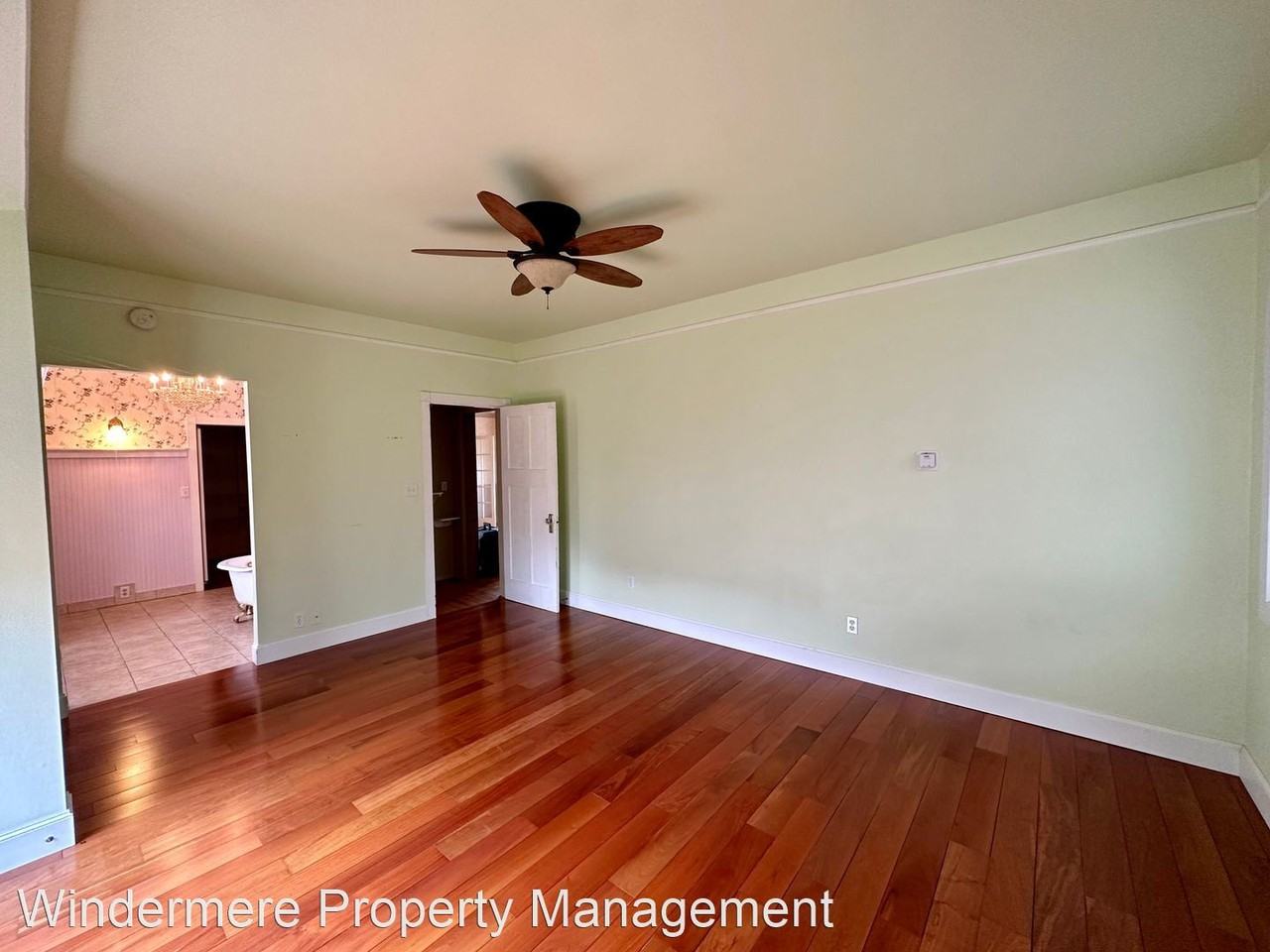 2412 Peabody St - Photo 3 of 18