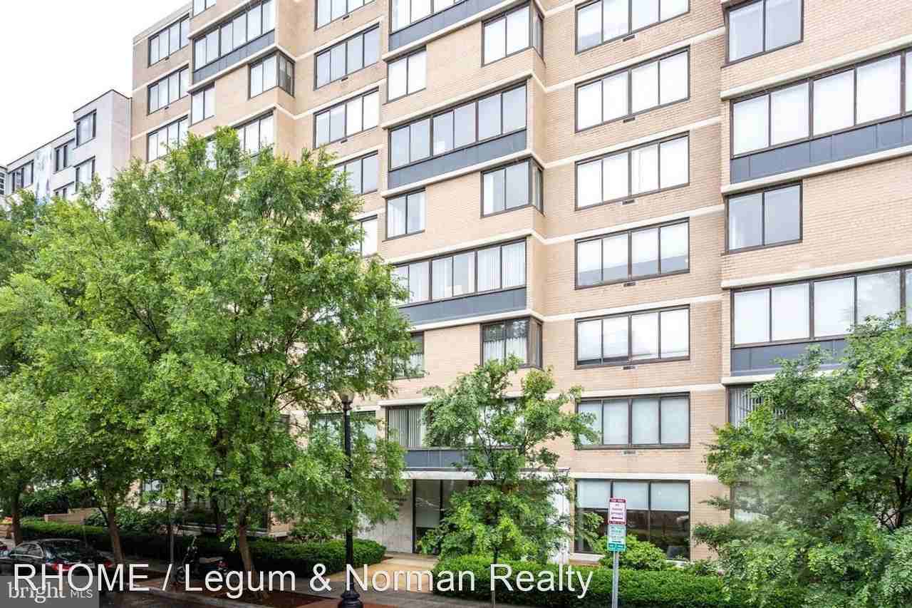 2030 F Street - Photo 2 of 20