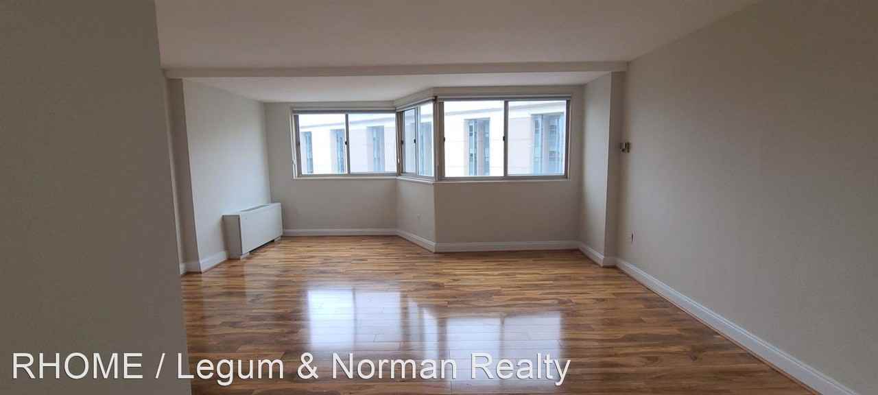 2030 F Street - Photo 3 of 20