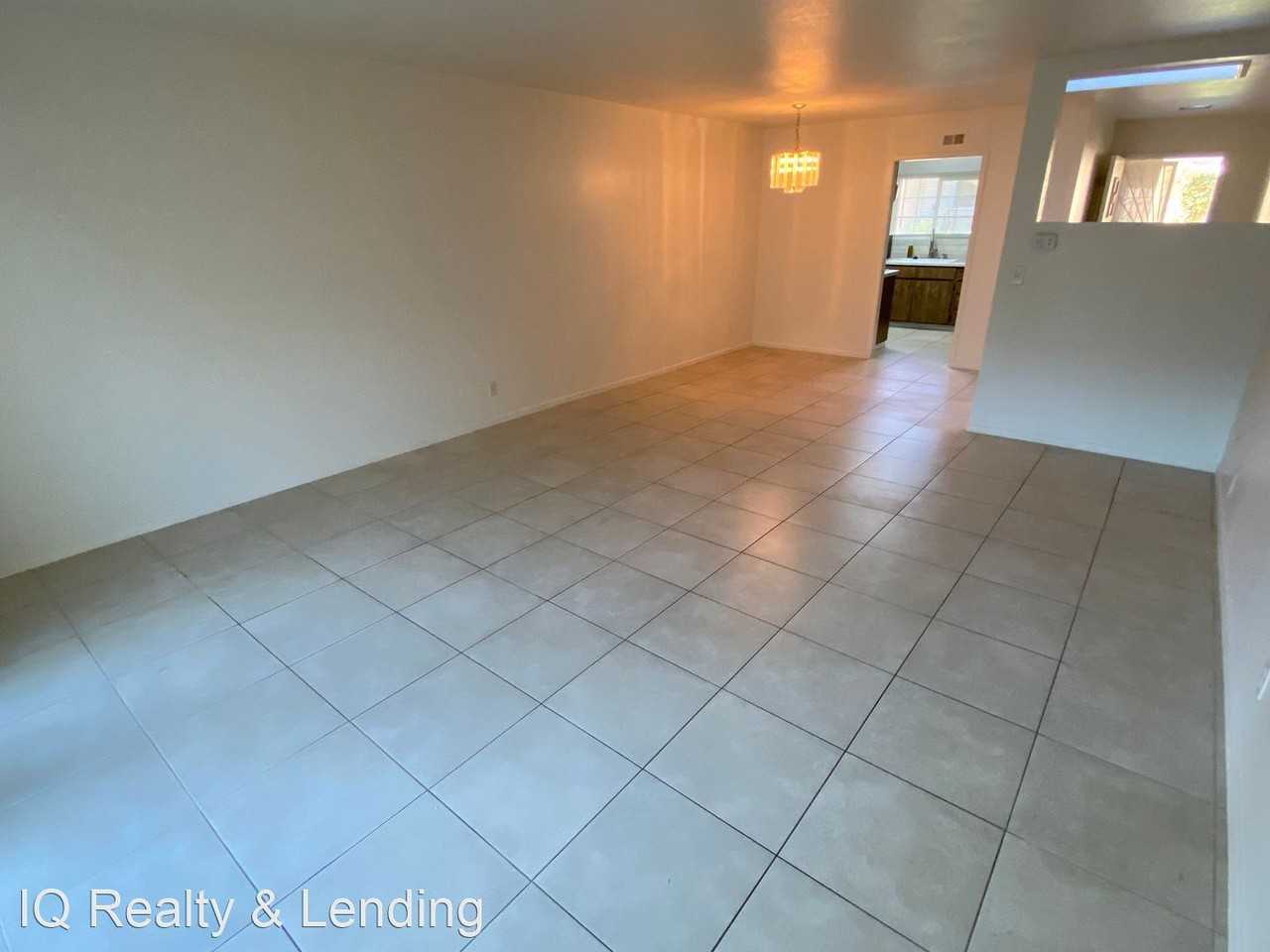 1233 Green Garden Dr #4 - Photo 2 of 14