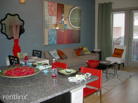 13465 Inwood Rd - Photo 3 of 7