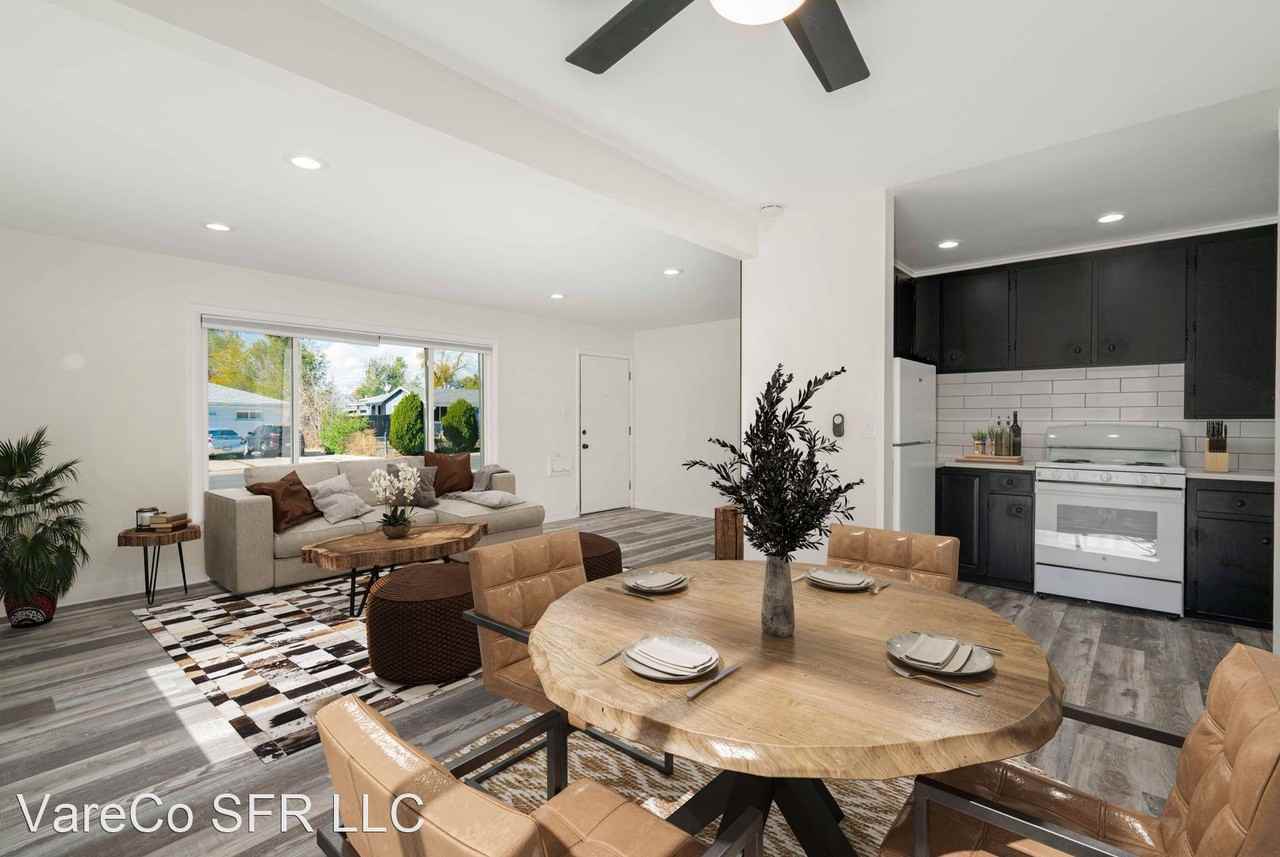 1240 S Winona Ct - Photo 3 of 32