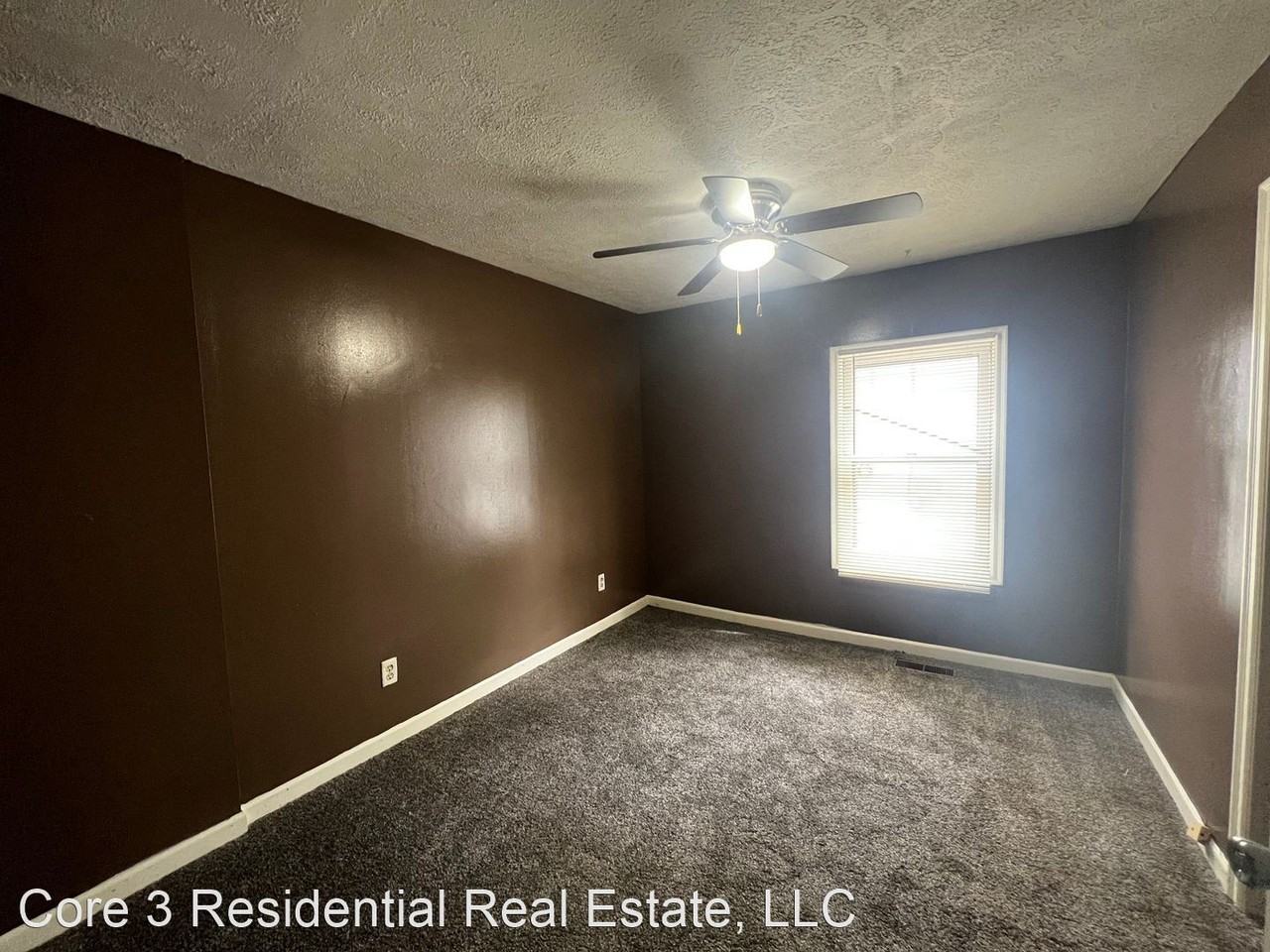 217 South State Street - Photo 3 of 10