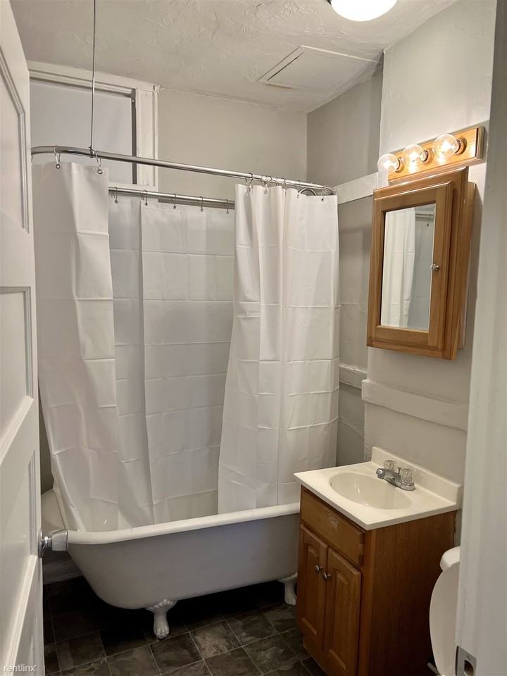 Fordham Court - Photo 3 of 6