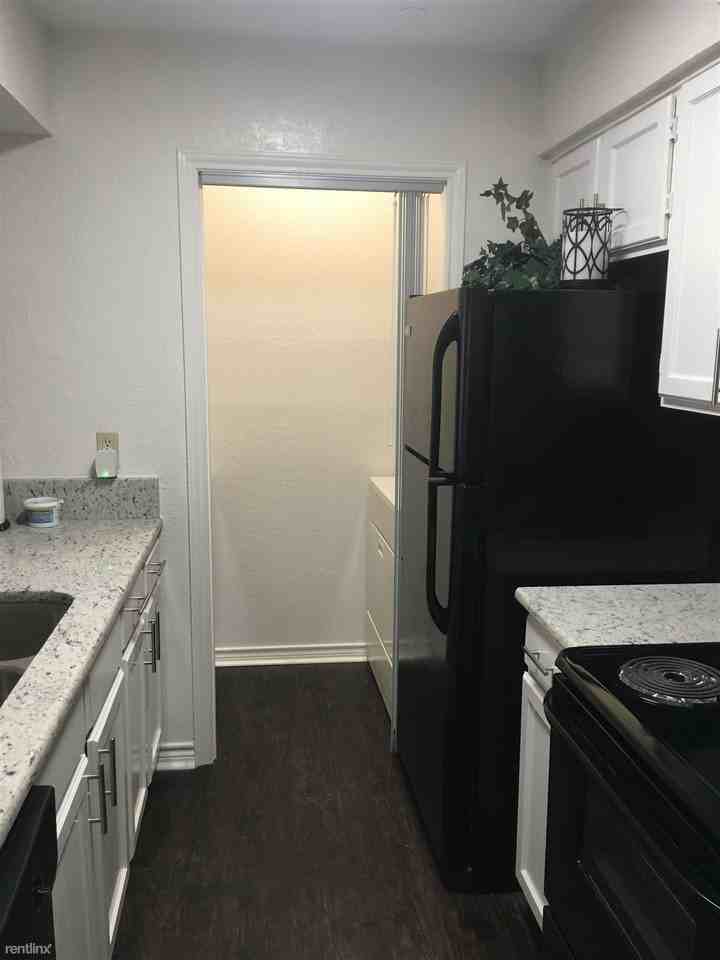 North Slopes Apartments - Photo 3 of 5