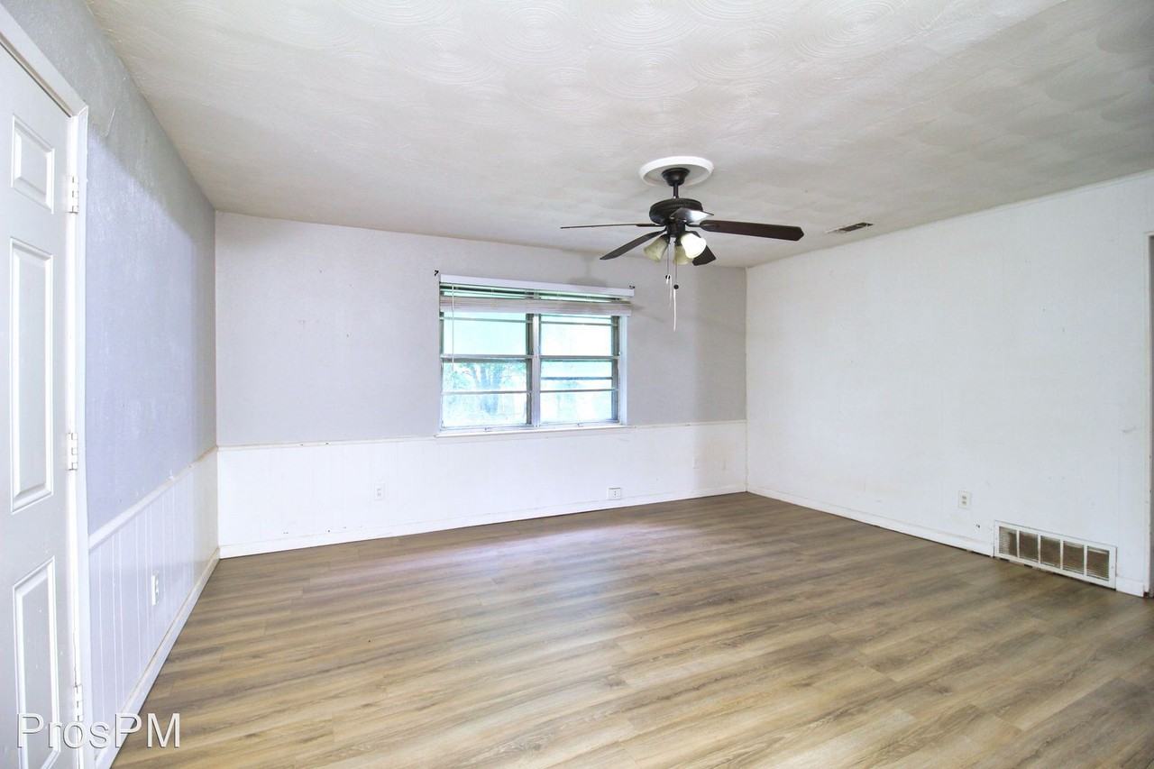 6110 Songwood Dr - Photo 2 of 14