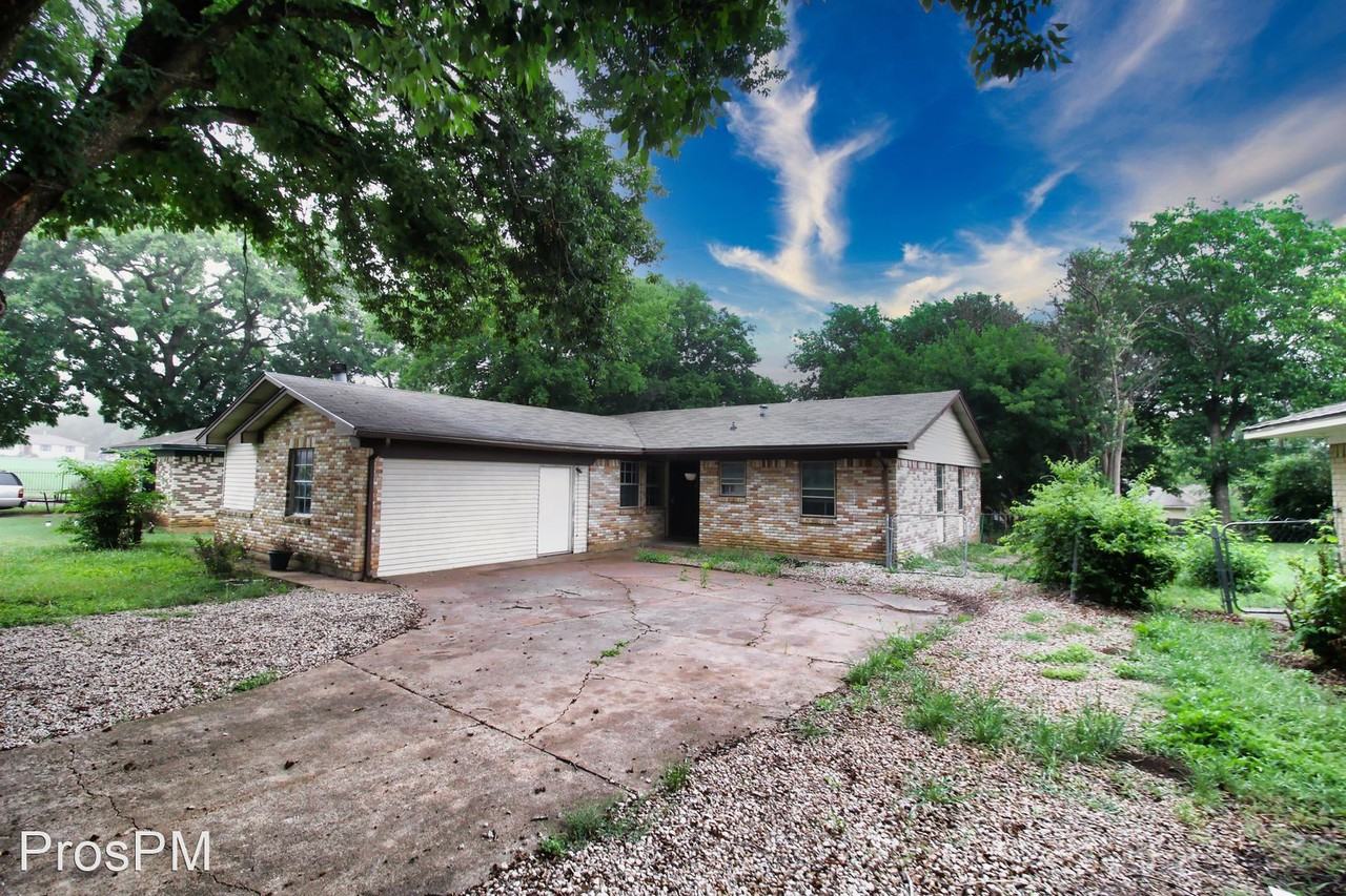 6110 Songwood Dr - Photo 3 of 14