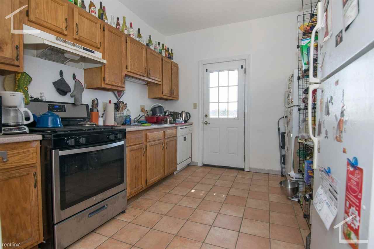 33 Egremont Rd - Photo 2 of 8