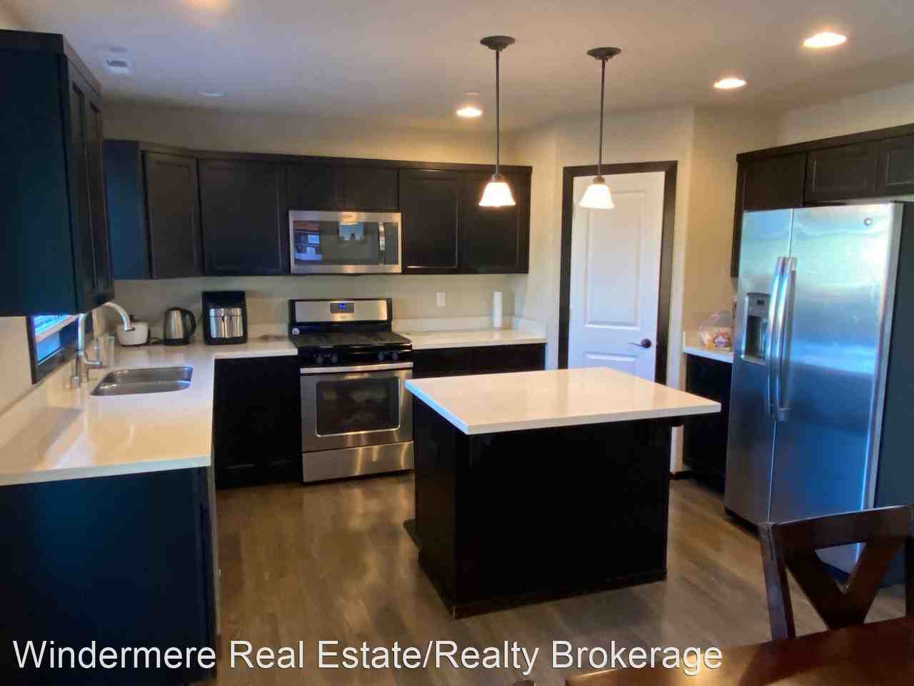 15 Fern Rd #A - Photo 3 of 20