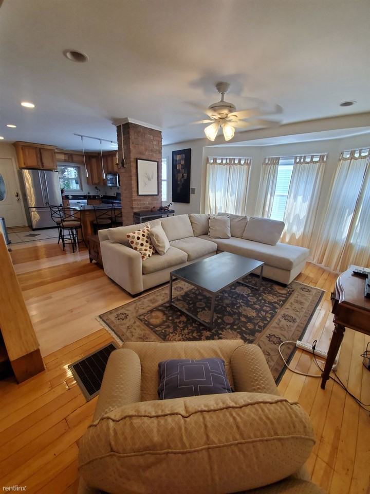 16 Holton St - Photo 2 of 14