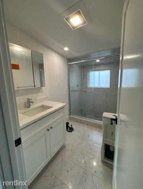 13 Greylock Rd - Photo 3 of 9