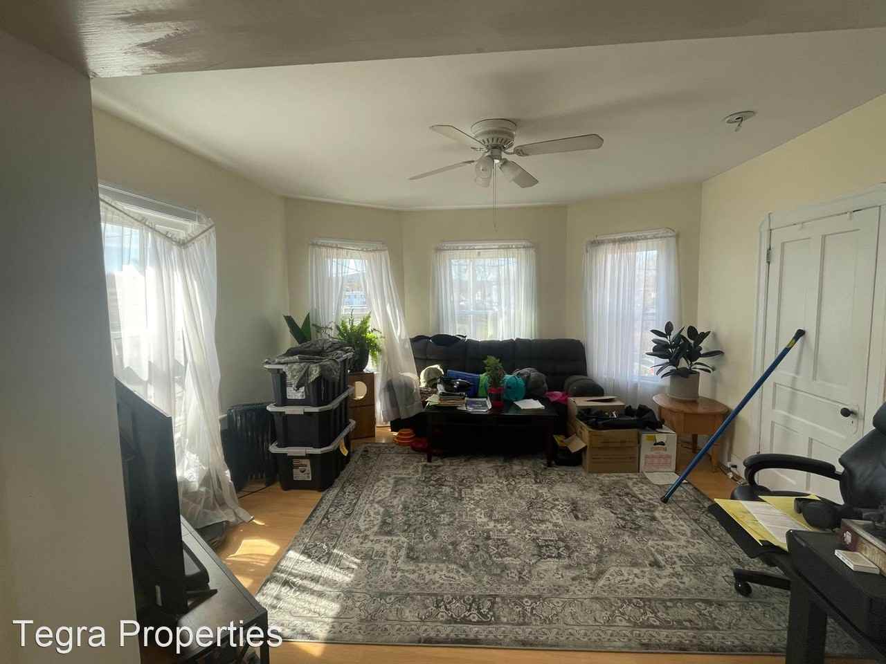 162-164 3rd St - Photo 2 of 4