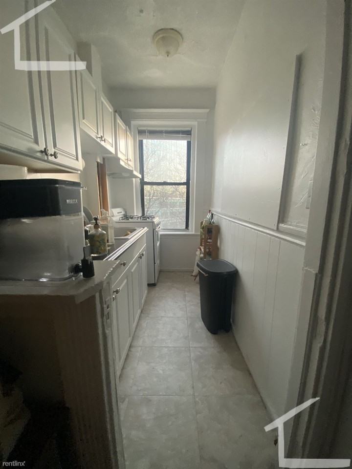 409 Huntington Ave - Photo 2 of 6