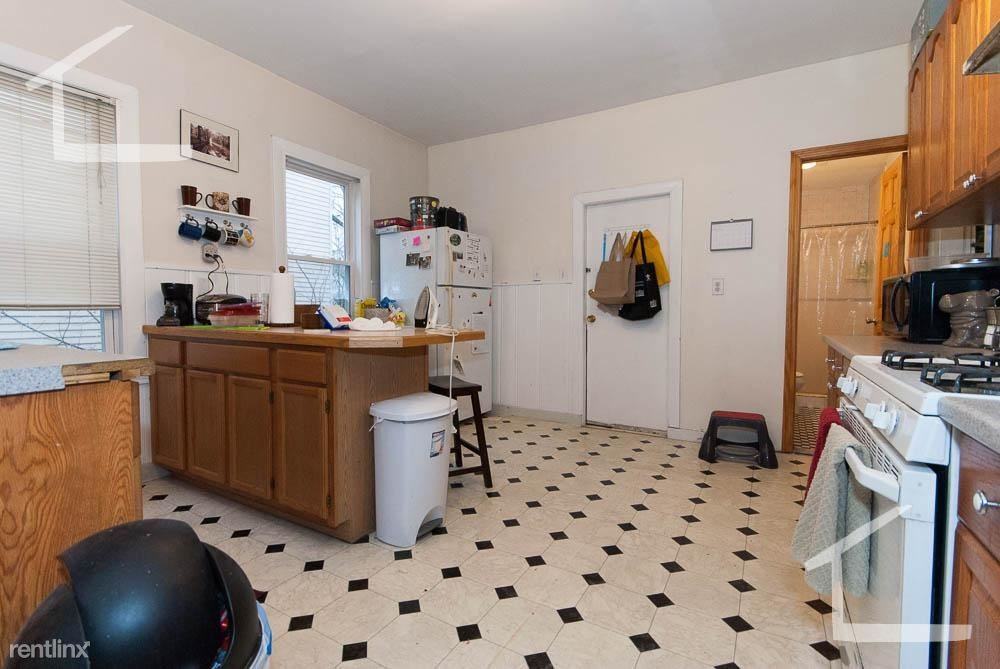 30 Brackett St - Photo 2 of 10