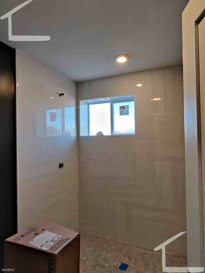 7 University Rd - Photo 2 of 13
