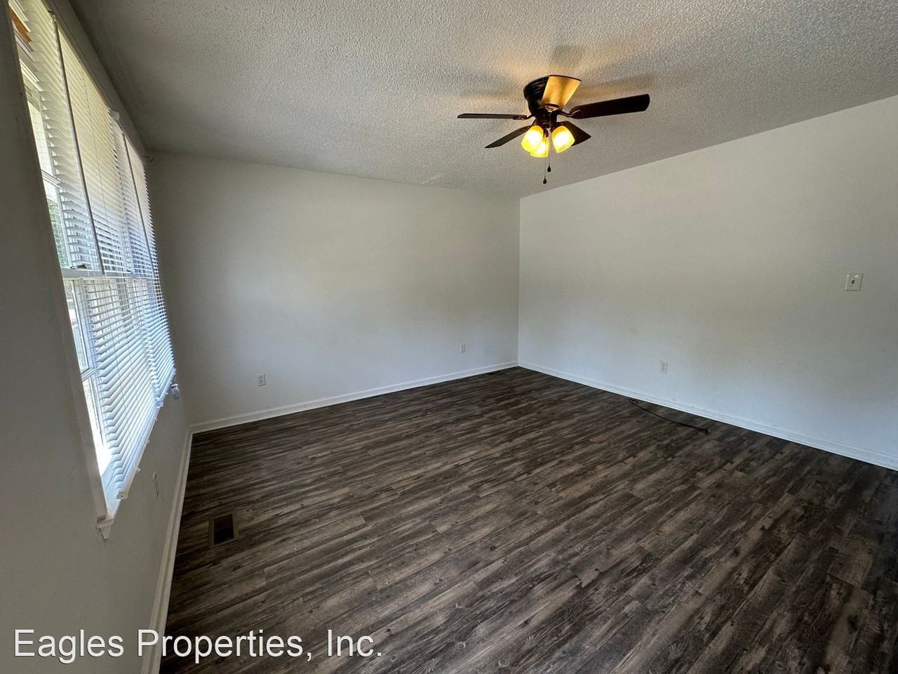 1401 Dakota Avenue - Photo 2 of 15