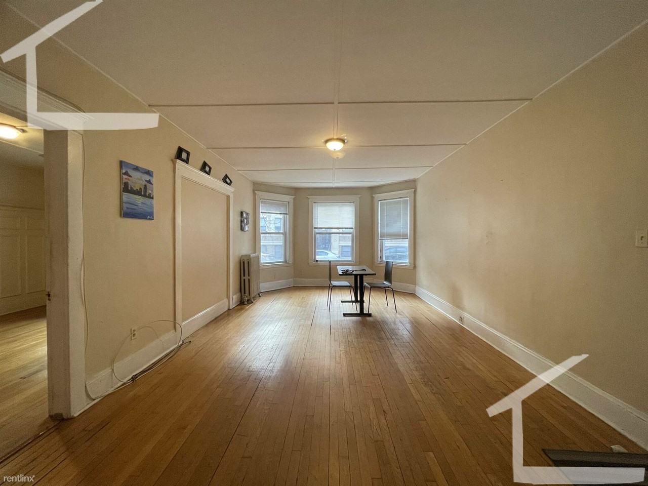 194 Kelton St - Photo 3 of 30