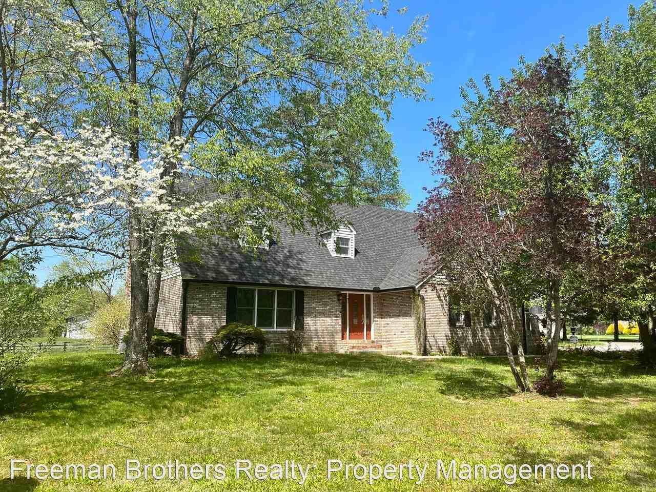 71 Akins Rd - Photo 2 of 35