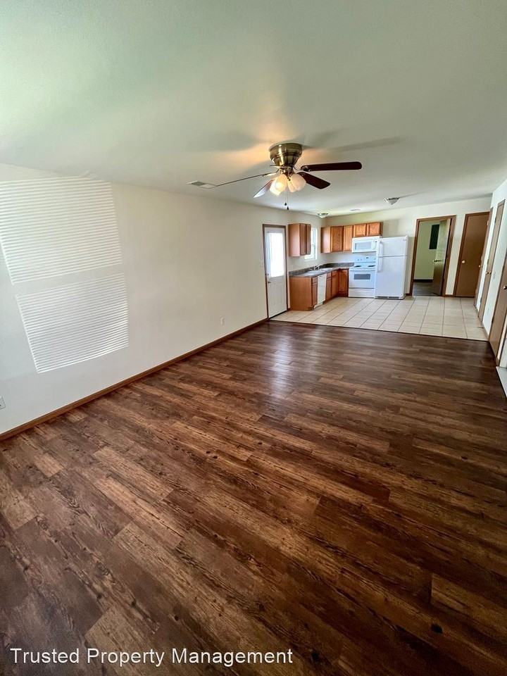 75 Montee Ln - Photo 3 of 9