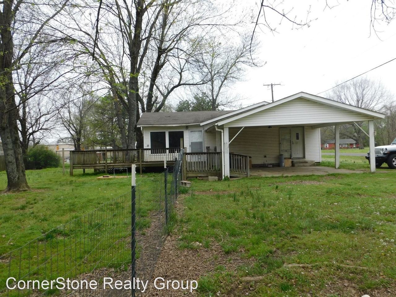 501 E Greenwood St - Photo 2 of 9