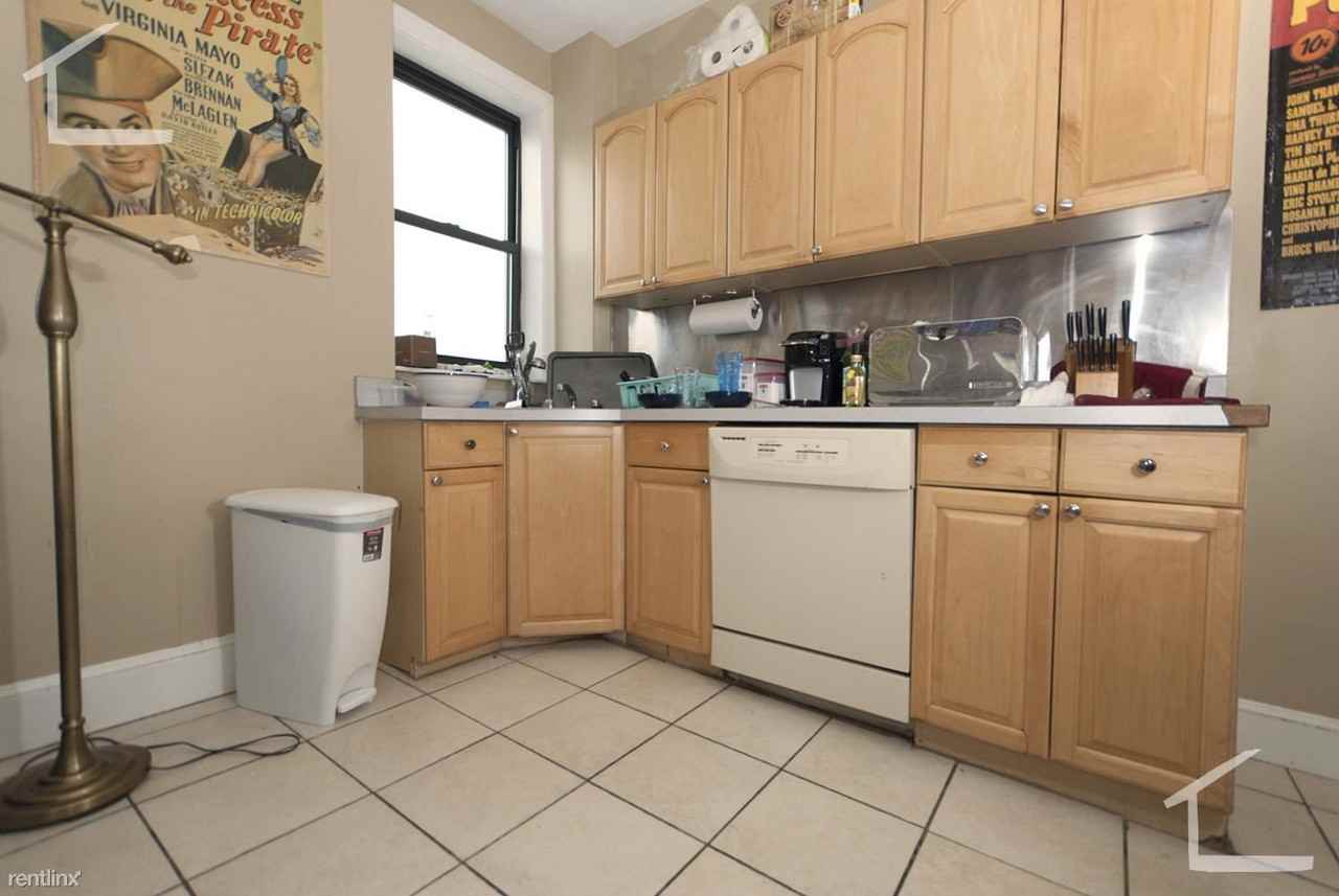 19 Highgate St - Photo 3 of 8