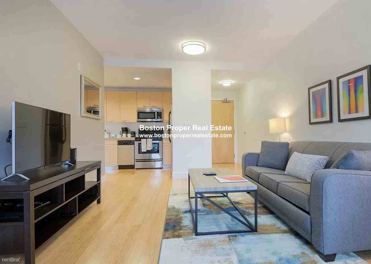 1085 Boylston St - Photo 2 of 7