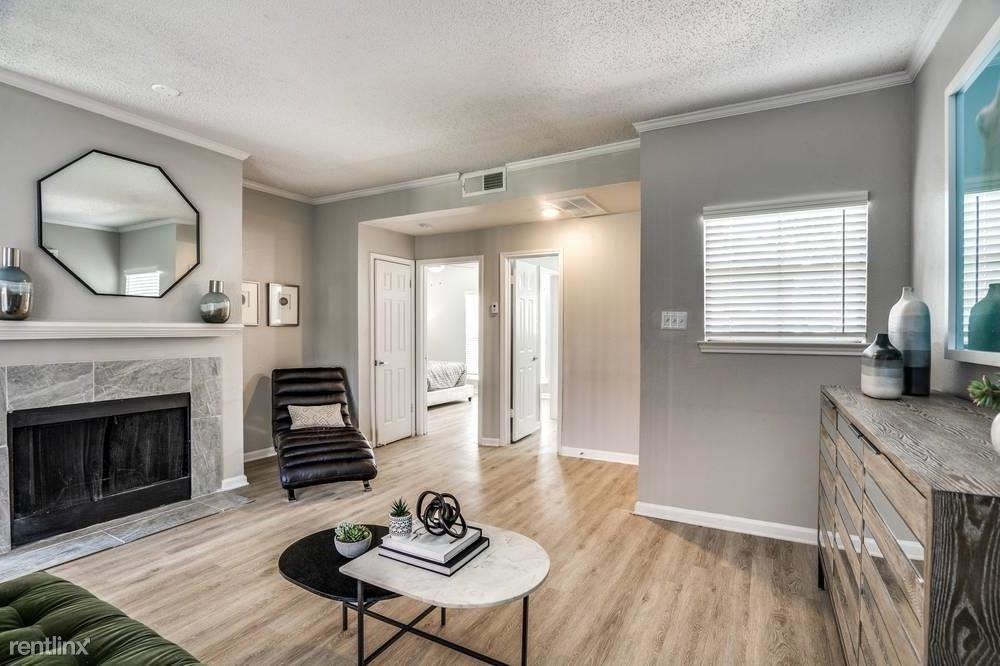 7324 Skillman St - Photo 3 of 16