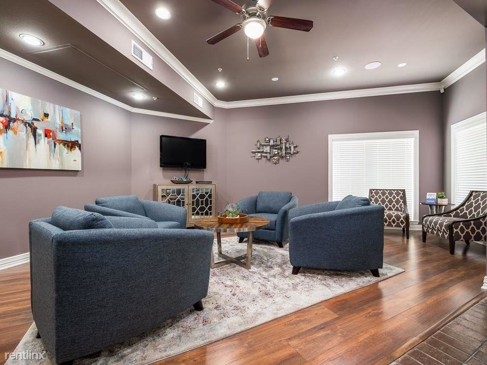 3900 Briargrove Ln - Photo 2 of 14