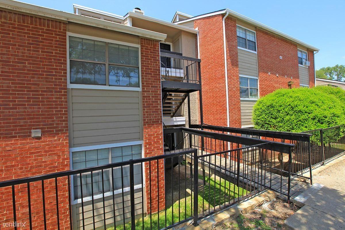 13100 Pandora Dr - Photo 3 of 23