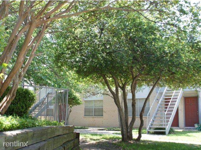 4101 S Cockrell Hill RD - Photo 3 of 8