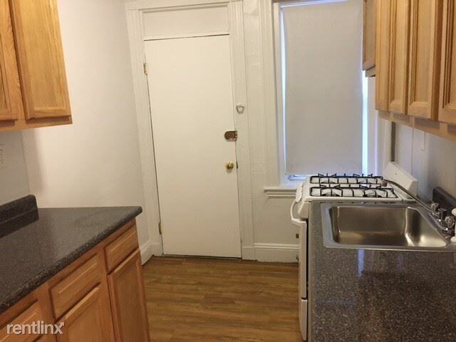 116 Washington St #25 - Photo 3 of 6