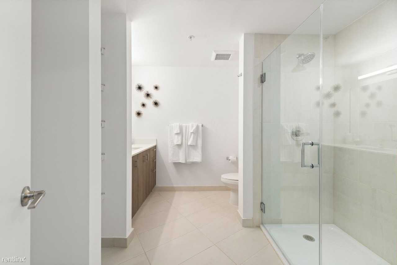 2200 Sole Mia Square Ln - Photo 2 of 11