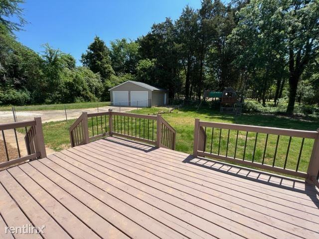 1691 Old Linwood Rd - Photo 2 of 23