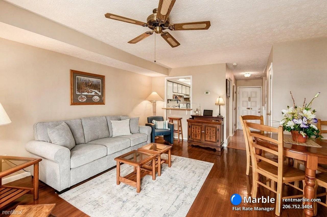 104 Lancelot Ln - Photo 2 of 12
