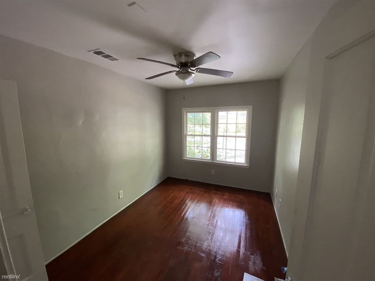 1125 E 55th St - Photo 2 of 13