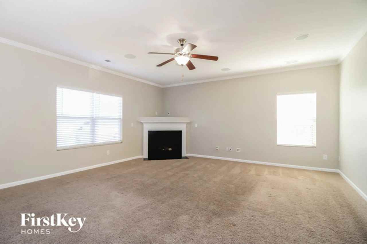 1641 Havenbrook Ct - Photo 2 of 12